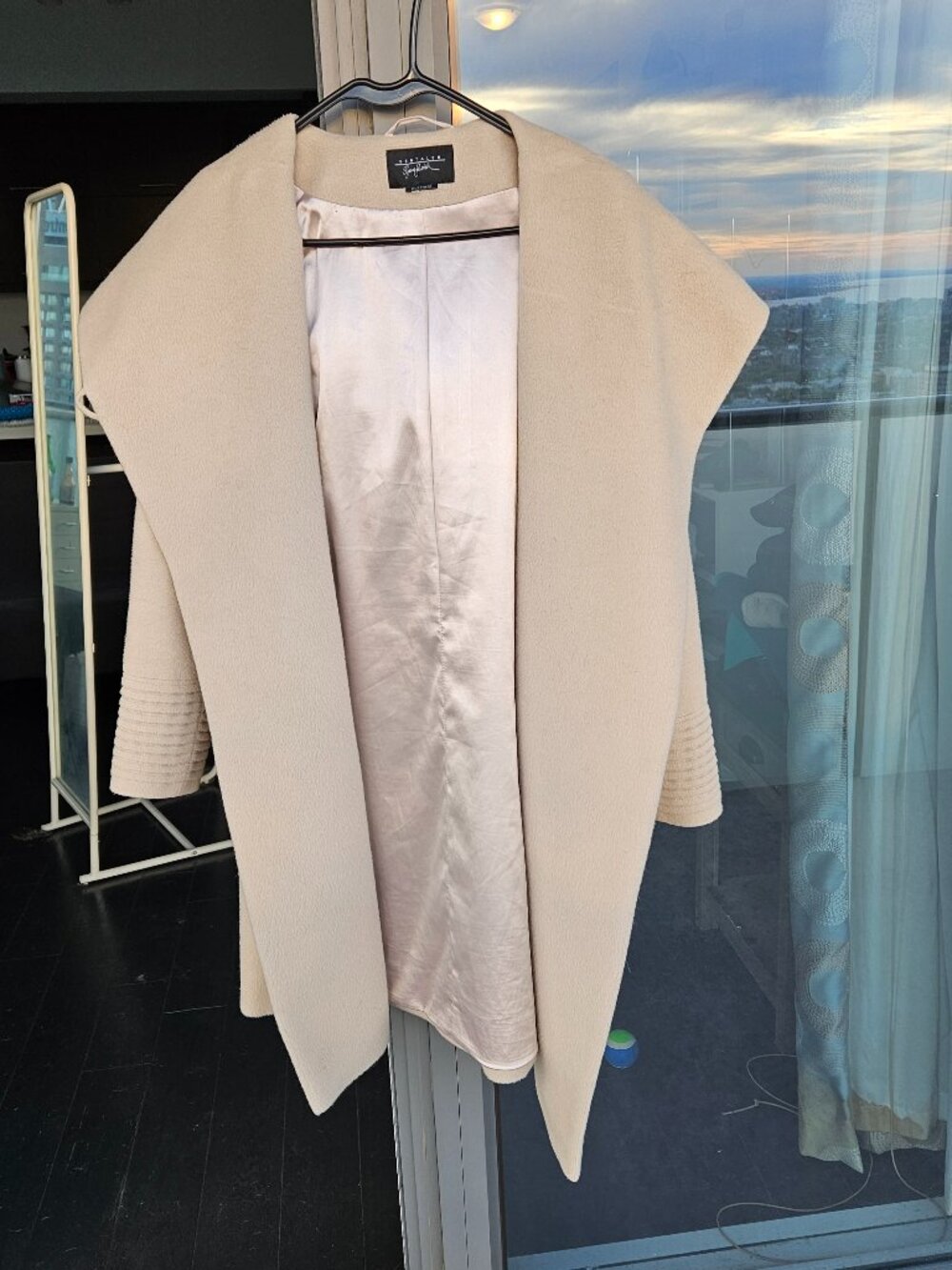 Sentaler hooded coat